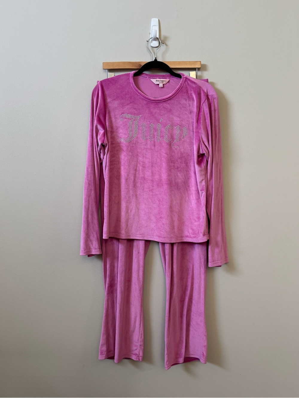 Juicy Couture pink Velour rhinestone logo matching pajama set - Size XL